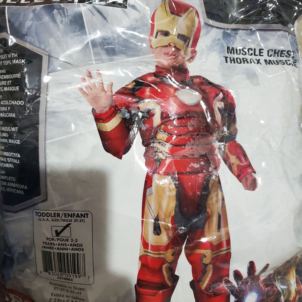 Costumes - Picture 9 of 12